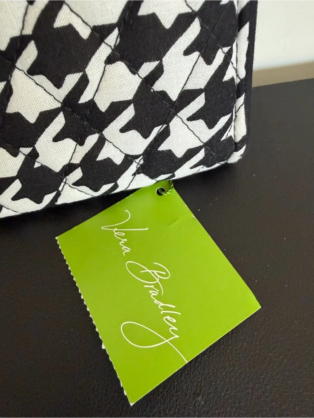Vera Bradley Houndstooth Turnlock Zip Around Wallet NWT Black White